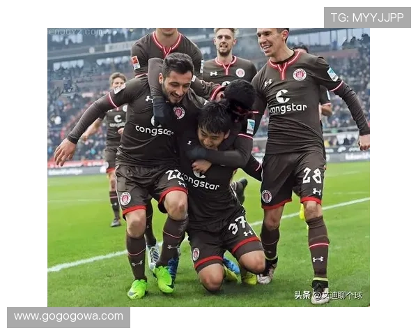 新赛季焦点对决点燃赛场国家队联赛双线告捷引热议球迷期待战术升级