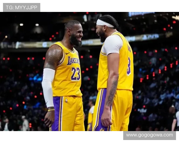 浓眉复出助湖人力克快船 詹姆斯携手戴维斯续写经典对决