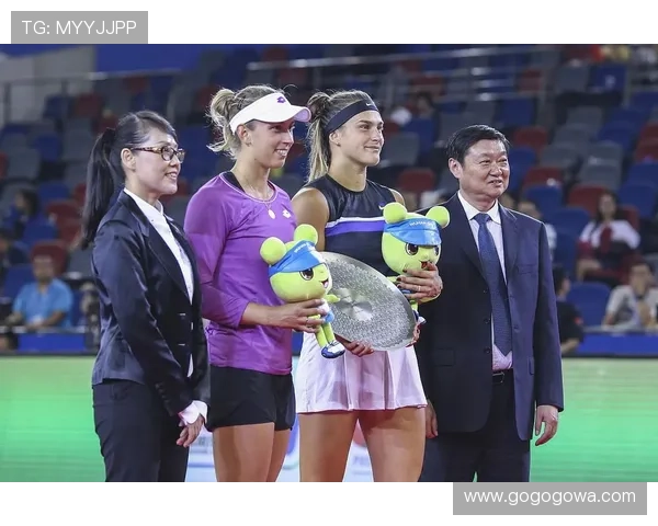 网球赛事精彩纷呈 新星崛起与老将争锋 激烈对决引爆全球球迷热情