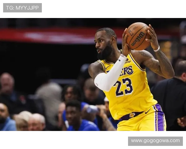 詹姆斯领衔湖人新赛季目标明确 勇士篮网等豪强暗藏威胁